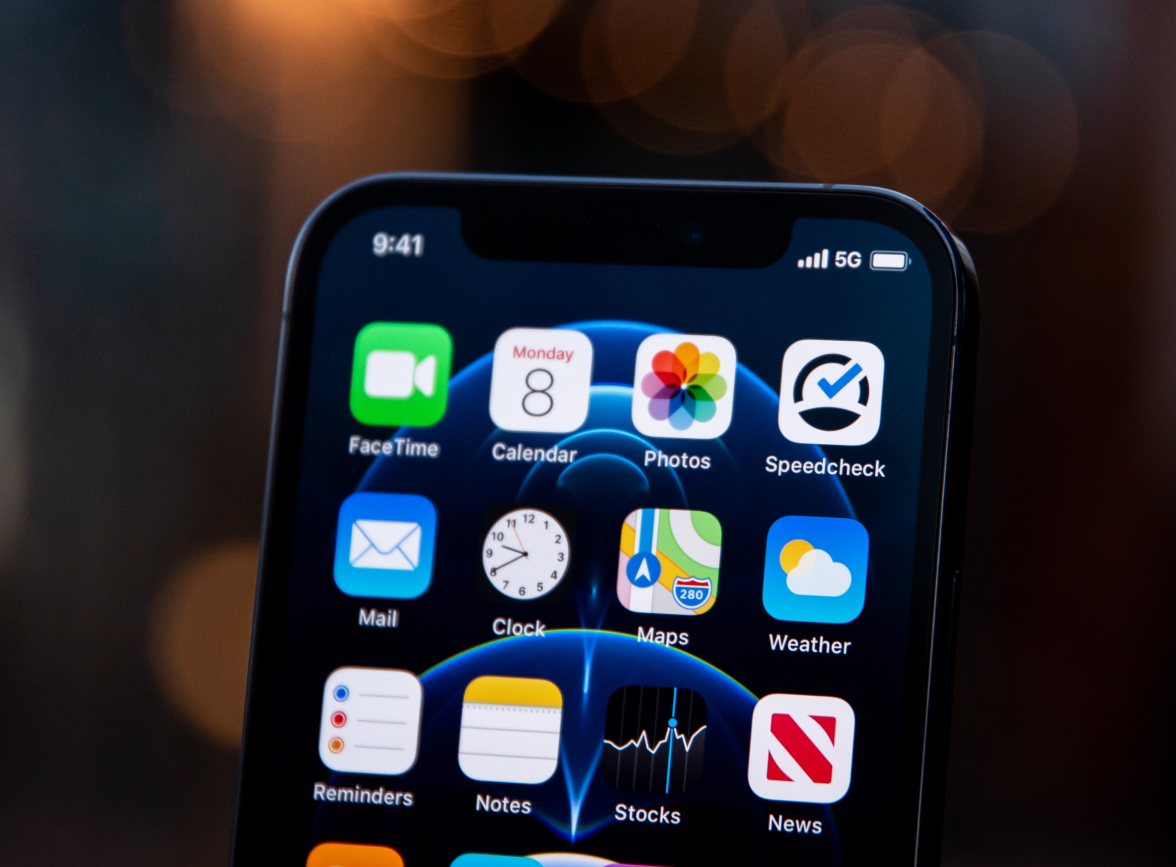 阳朔苹果手机维修分享为什么 iPhone 12 在冬季会自动关机 