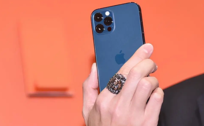 阳朔苹果手机维修分享iPhone12系列重启方法教程 